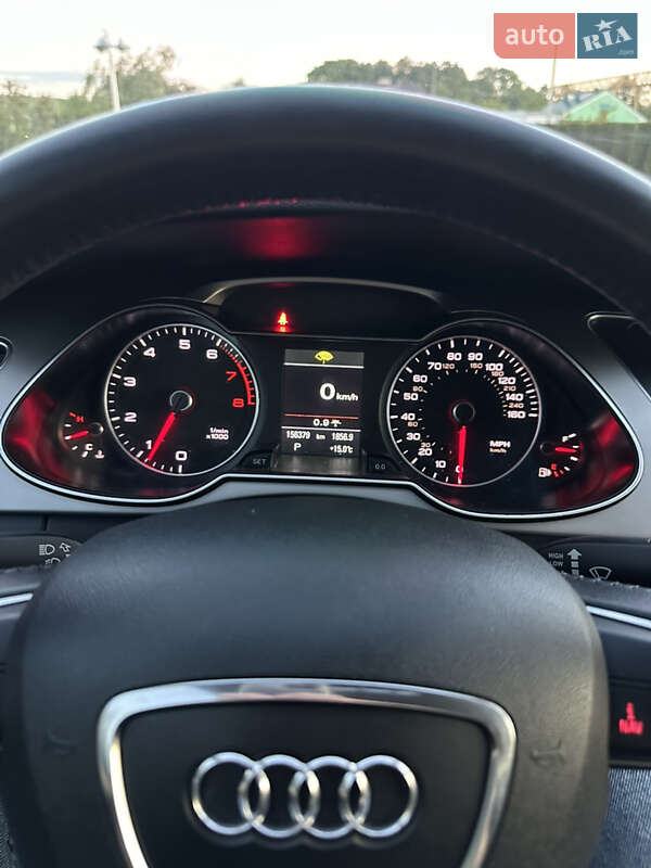 Седан Audi A4 2014 в Львові