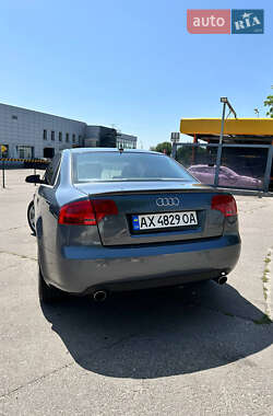 Седан Audi A4 2006 в 