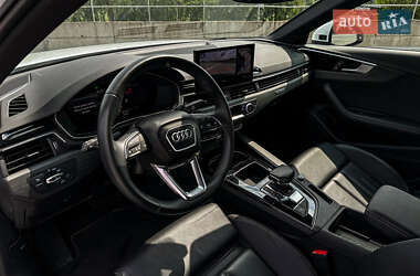 Седан Audi A4 2023 в 