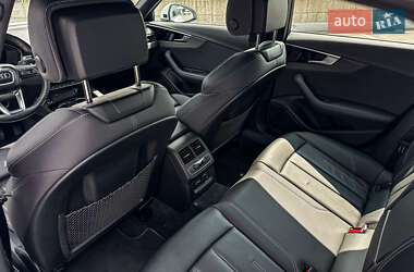 Седан Audi A4 2023 в 