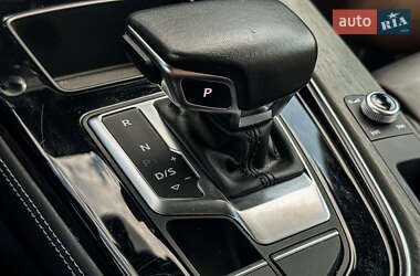 Седан Audi A4 2023 в 