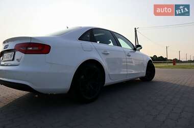 Седан Audi A4 2012 в 