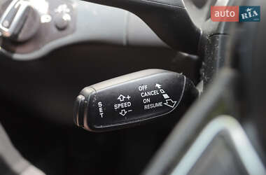 Седан Audi A4 2015 в 