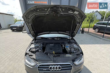 Седан Audi A4 2012 в 