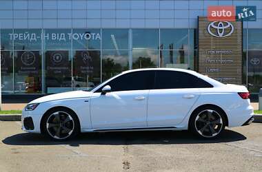 Седан Audi A4 2023 в 