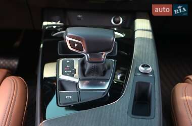 Седан Audi A4 2023 в 