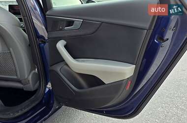 Седан Audi A4 2016 в 