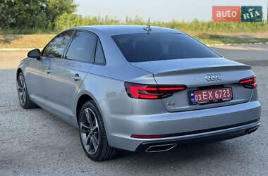 Седан Audi A4 2019 в 