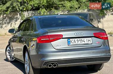 Седан Audi A4 2014 в 