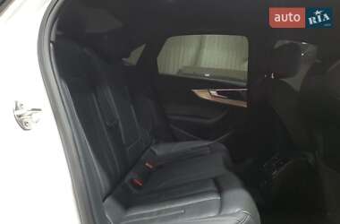 Седан Audi A4 2023 в 