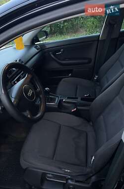 Седан Audi A4 2002 в 