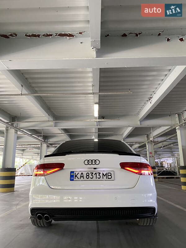 Седан Audi A4 2015 в Києві