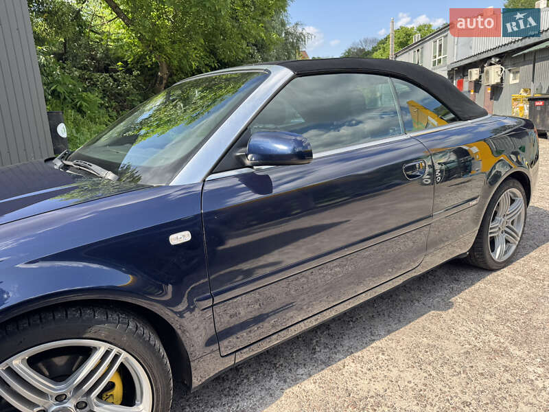 Кабриолет Audi A4 2003 в Киеве