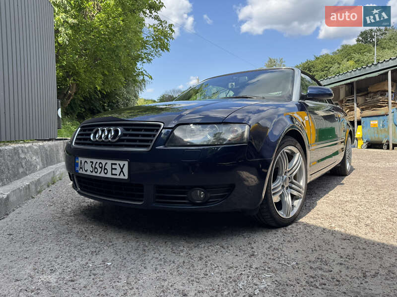 Кабриолет Audi A4 2003 в Киеве