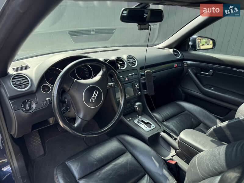 Кабриолет Audi A4 2003 в Киеве