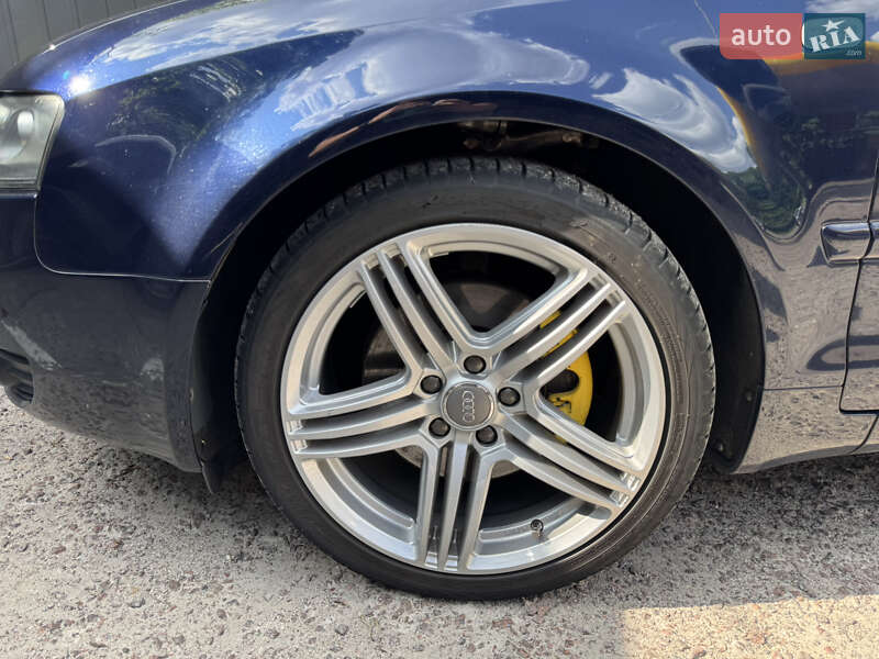 Кабриолет Audi A4 2003 в Киеве