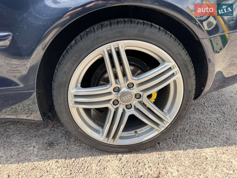 Кабриолет Audi A4 2003 в Киеве