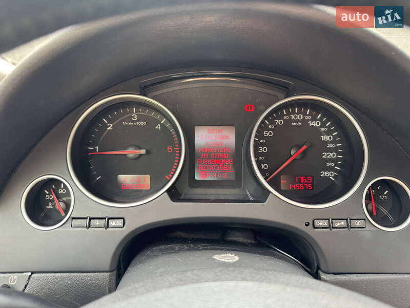 Кабриолет Audi A4 2003 в Киеве