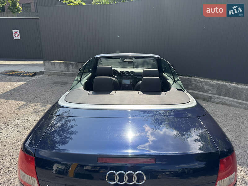 Кабриолет Audi A4 2003 в Киеве