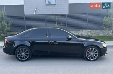 Седан Audi A4 2012 в 