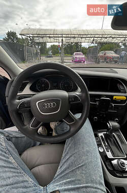 Седан Audi A4 2014 в 