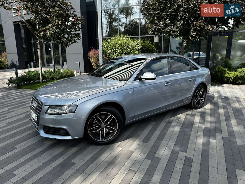 Седан Audi A4 2011 в Киеве