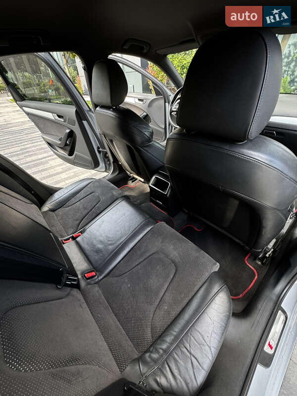 Седан Audi A4 2011 в Киеве