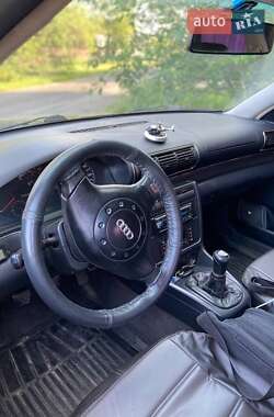 Седан Audi A4 1996 в 