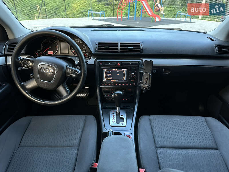 Седан Audi A4 2006 в Кременце