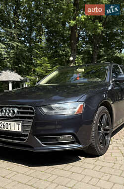 Седан Audi A4 2012 в 