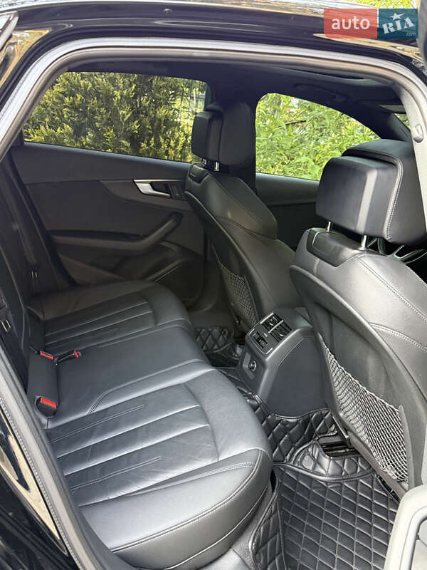 Седан Audi A4 2018 в Ивано-Франковске