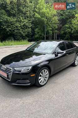 Седан Audi A4 2017 в 
