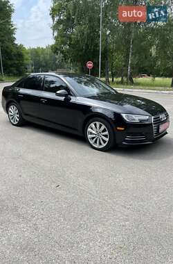 Седан Audi A4 2017 в 