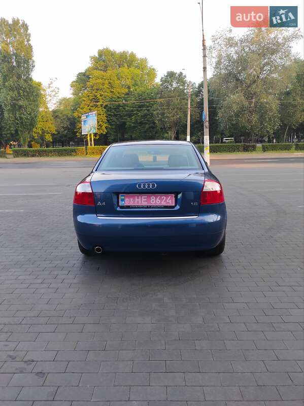 Седан Audi A4 2004 в Каменском