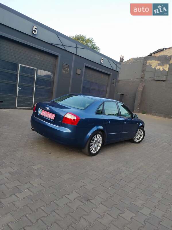 Седан Audi A4 2004 в Каменском