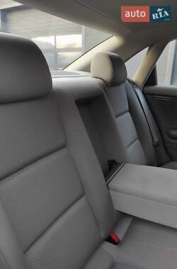 Седан Audi A4 2004 в 