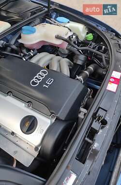 Седан Audi A4 2004 в 