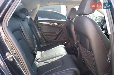 Седан Audi A4 2015 в 