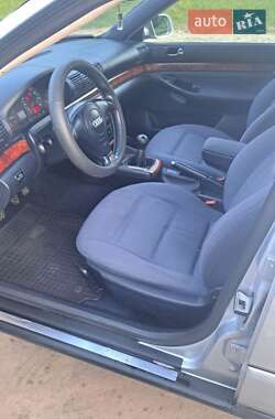 Универсал Audi A4 2000 в 