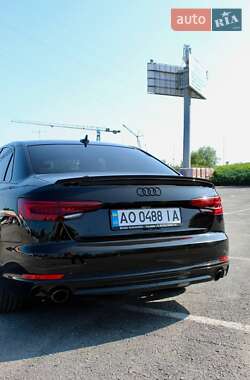 Седан Audi A4 2018 в 