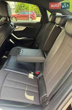Седан Audi A4 2018 в 