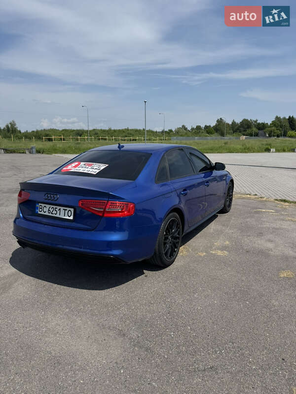 Седан Audi A4 2015 в Львові