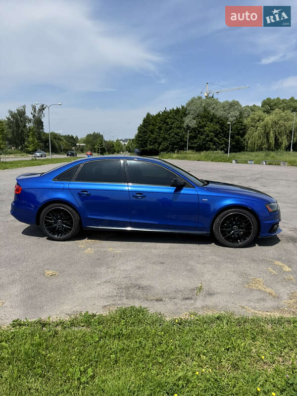 Седан Audi A4 2015 в Львові
