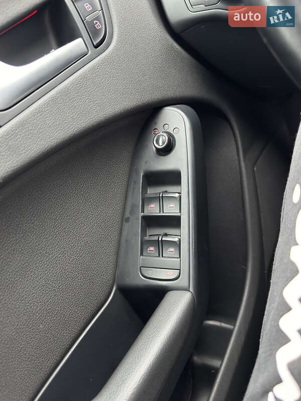 Универсал Audi A4 2010 в Самборе