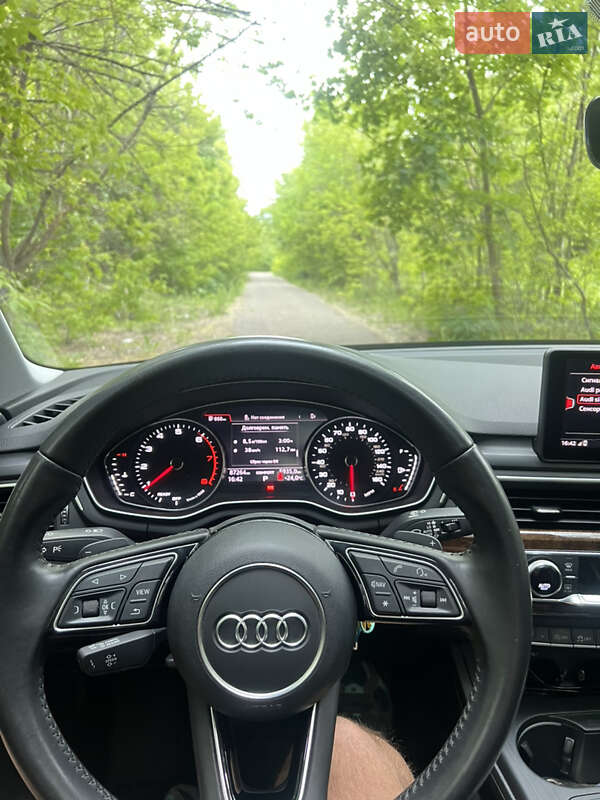 Седан Audi A4 2019 в Днепре