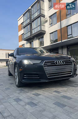 Седан Audi A4 2017 в 