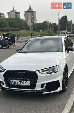 Седан Audi A4 2018 в 