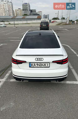 Седан Audi A4 2018 в 