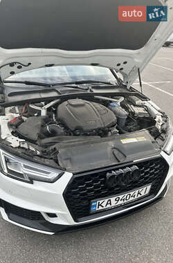 Седан Audi A4 2018 в Киеве