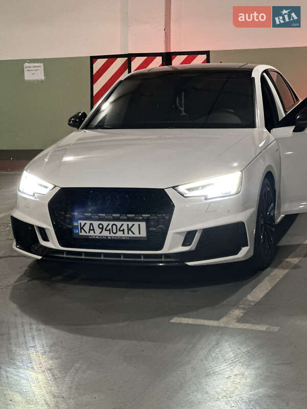 Седан Audi A4 2018 в Киеве